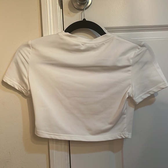 Shein crop top - Picture 3 of 3